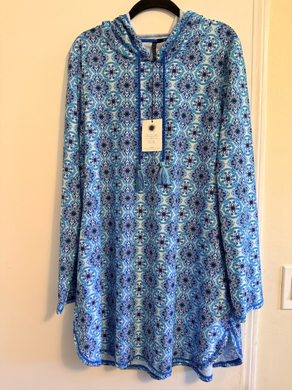 Aqua Et Sol Mosaic/Mandala Print Hooded Swim Cover-Up Tunic